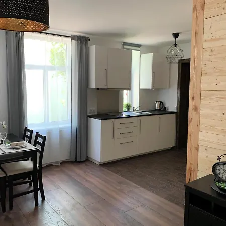 Cozy Seaside Park Apartment